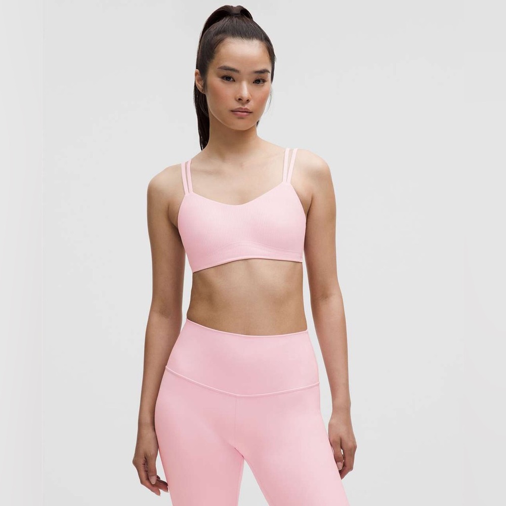 Lululemon Like a Cloud Ribbed Bra *Light Support, B/C Cup in a size 8